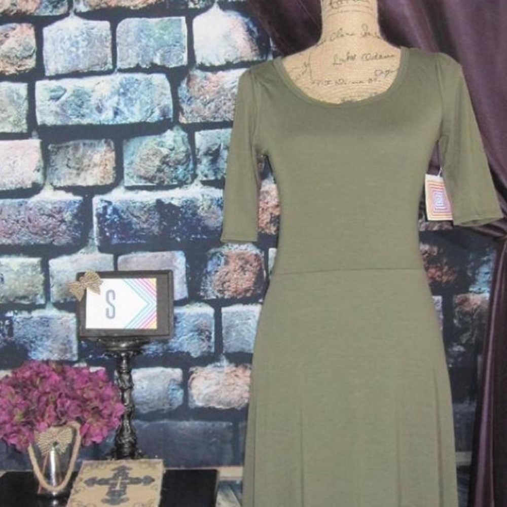 LuLaRoe Ana Dress S