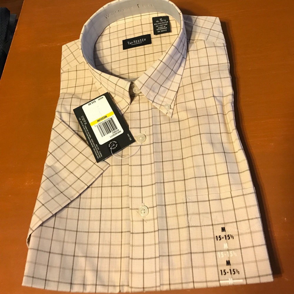 NWT van Heusen short sleeve dress shirt