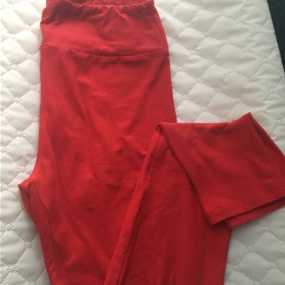 OS Lularoe leggings:Red