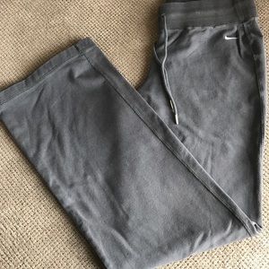 Nike lounge pants