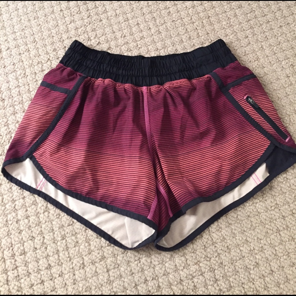 Lululemon tracker shorts