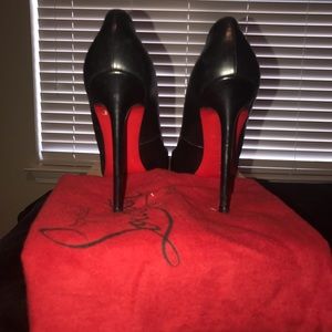 Christian Louboutin Pigalle 120 Black (Not Patent) Christian Louboutin Pigalle 120 Black (Not Patent)