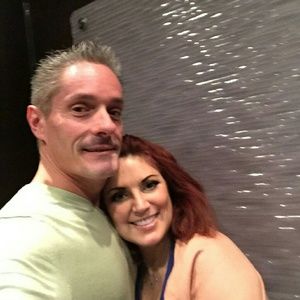 Meet your Posher, Claudia