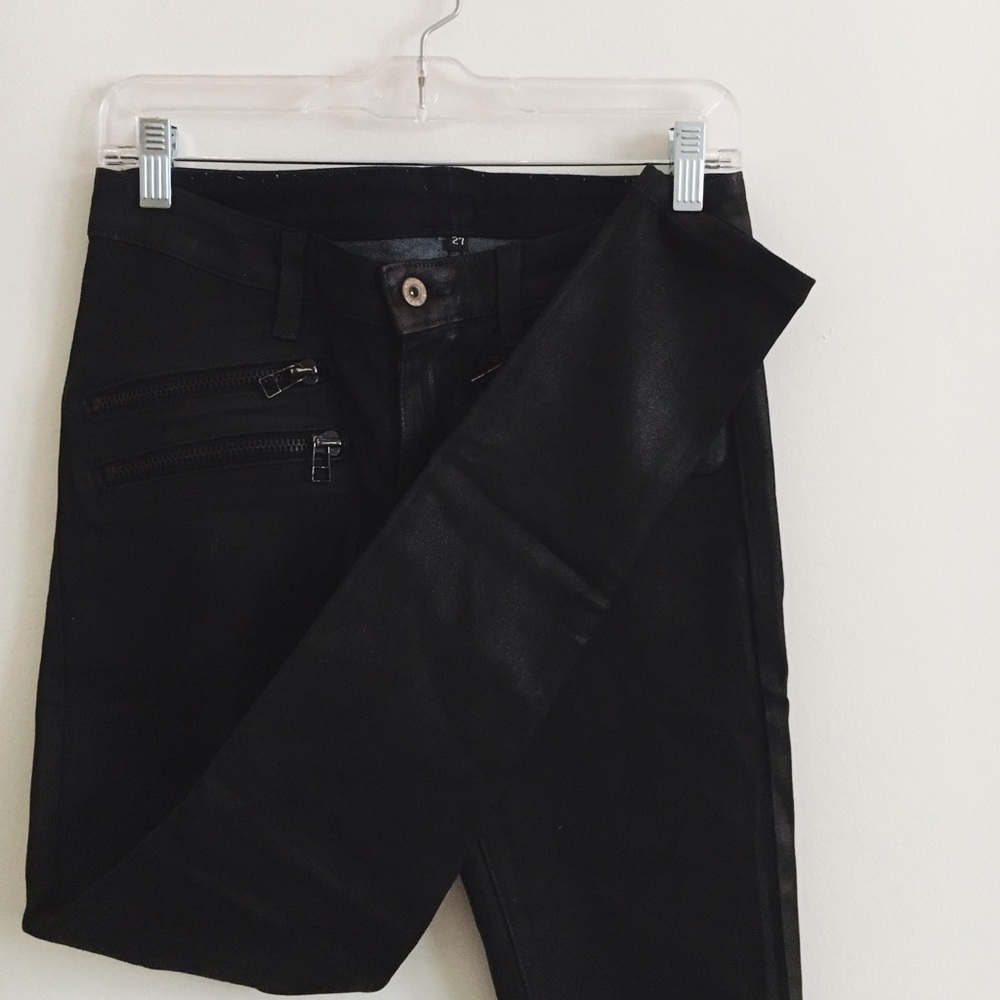 CARMAR PLEATHER MOTO PANTS 💕