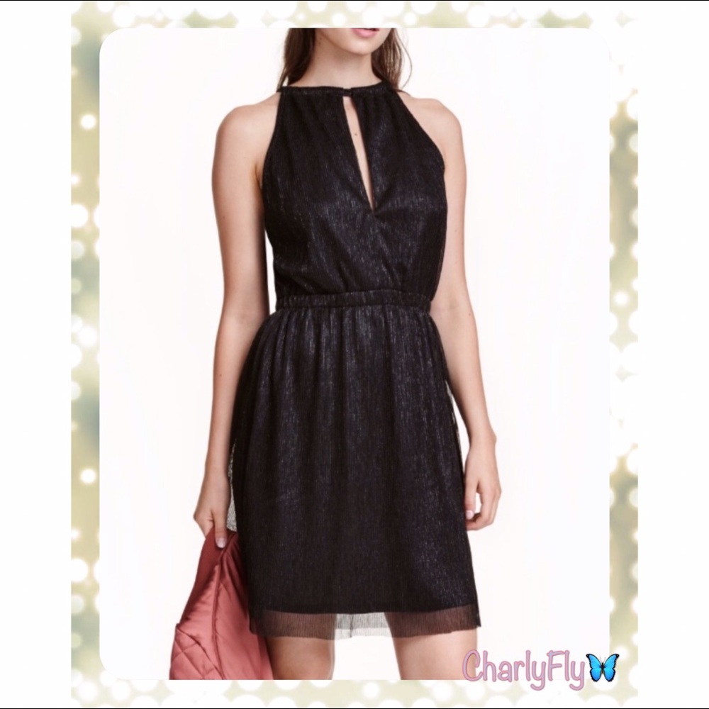 The perfect little black dress 💃🏻 NWOT