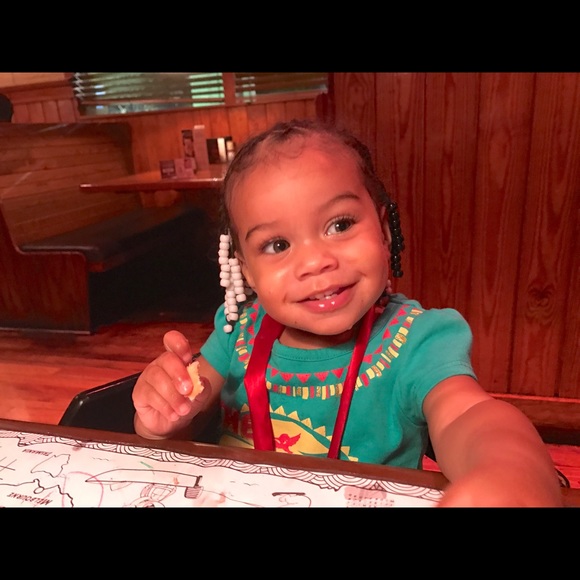 Meet your Posher, Alexis - Picture 1 of 1