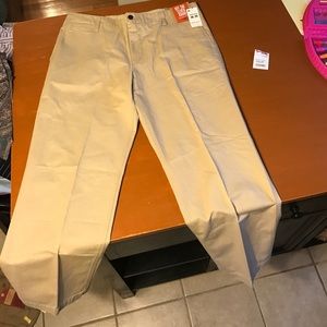 Men's khaki pants. Dockers sz 36, 29 NWT