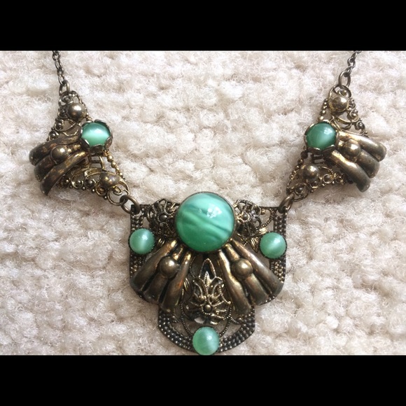 Vintage Czech Green Glass Jewelry Set - Picture 2 of 4