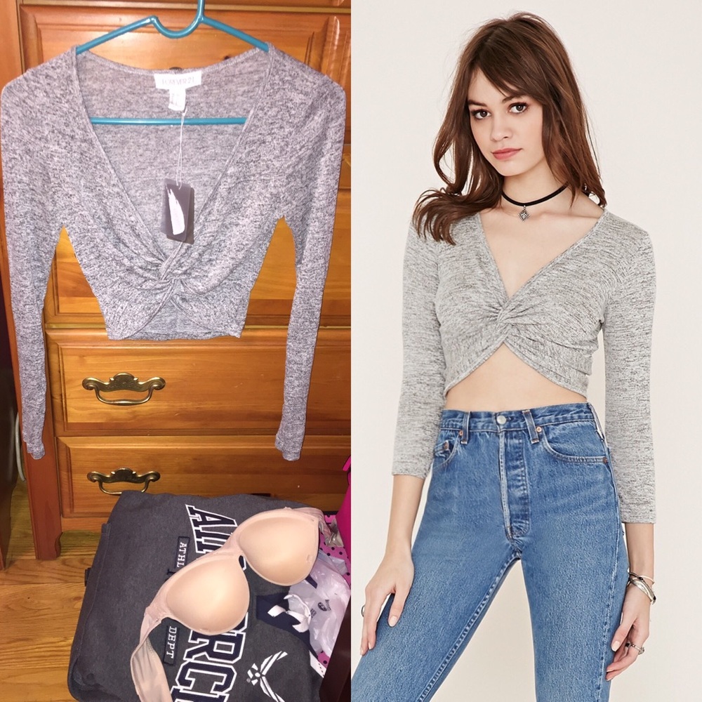 🆕Gray Long sleeve twist front crop top! NWT