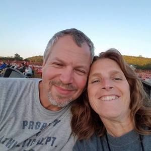 Meet your Posher, Stacy