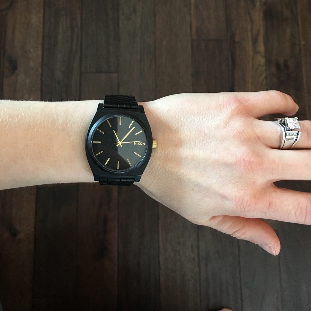 Nixon watch