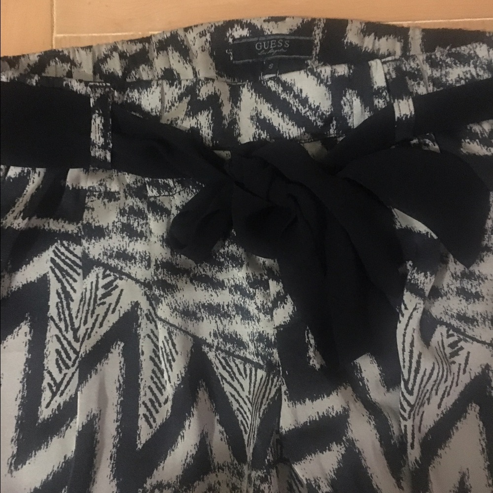 Gecko Pattern Pants - Picture 3 of 6
