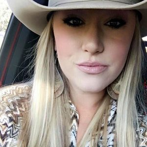 Meet your Posher, Shelby