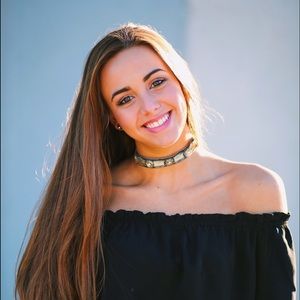 Meet your Posher, Liz