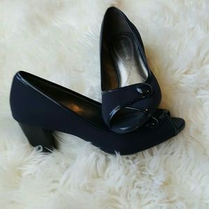 Naturalizer Lightner Heels