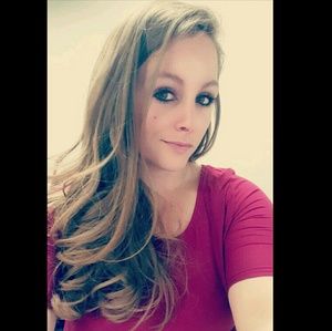 Meet your Posher, Whitney