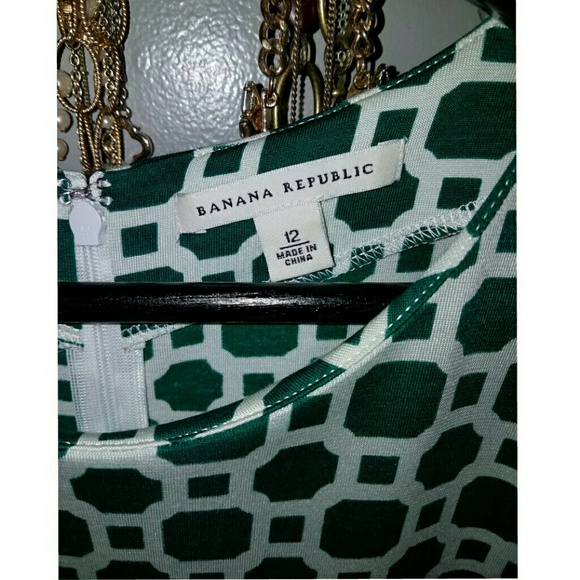 Banana Republic long sleeved dress - Picture 2 of 3