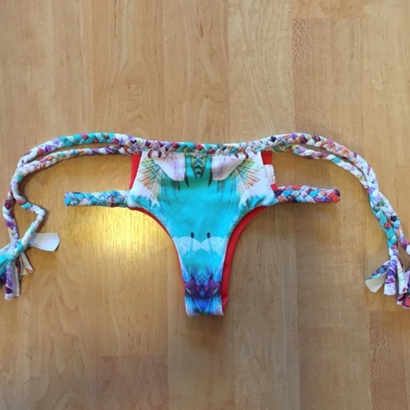 ISO!!!! any color size small! - Picture 2 of 2