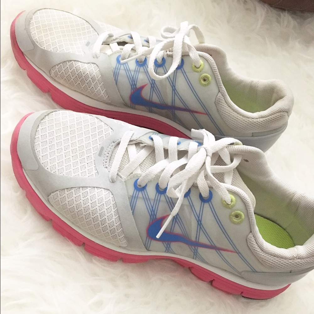 White & Pink Nike Lunarglide 2