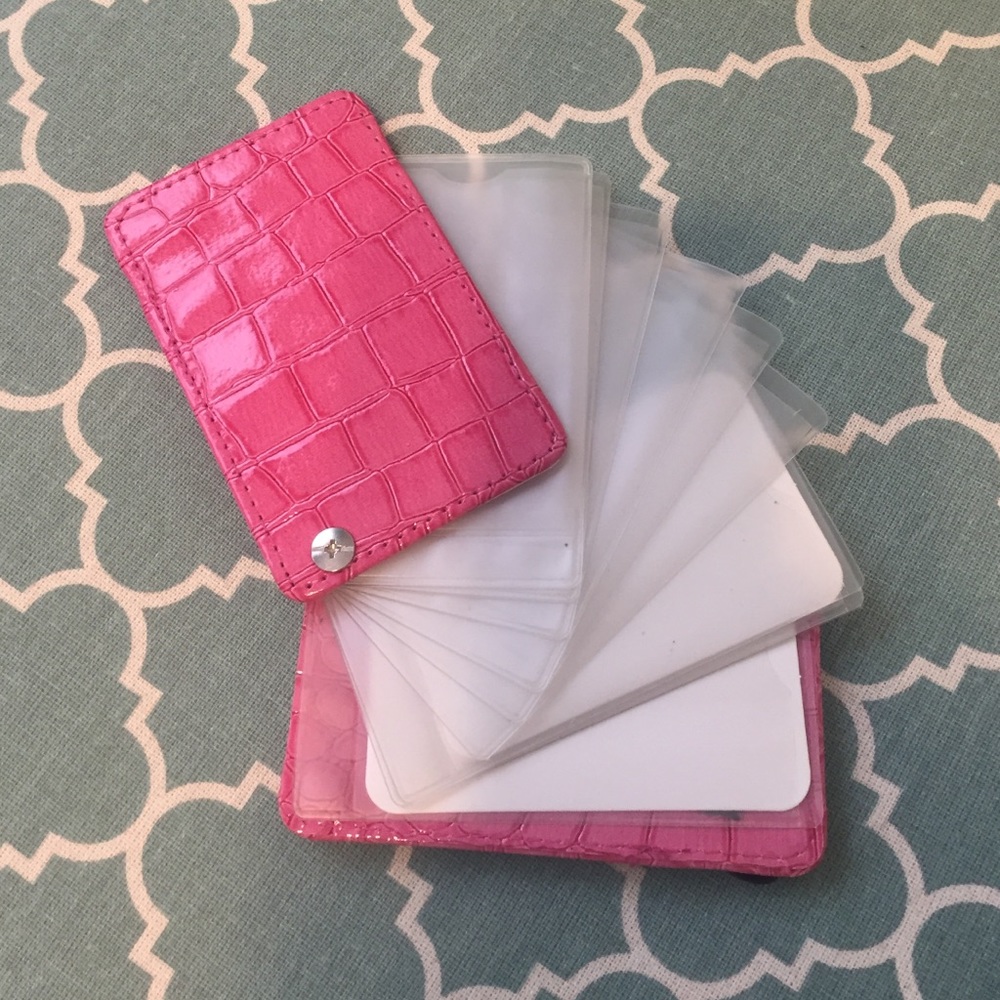 Card holder. Crocodile pink. Swivels