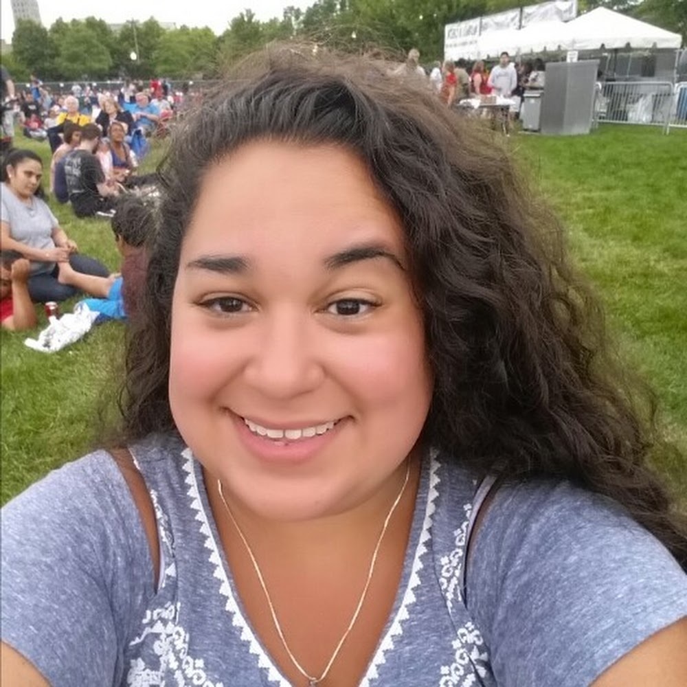 Meet your Posher, Paulina