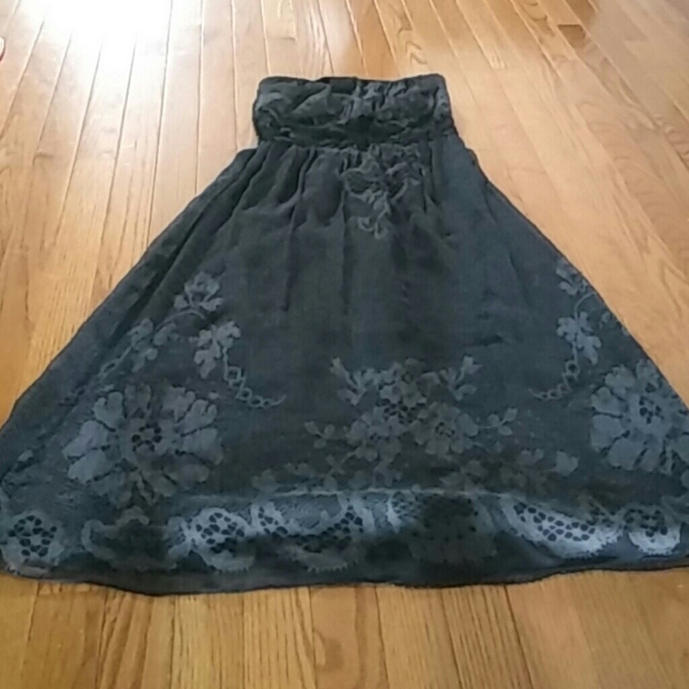 Black & grey flower printed strapless party dress - Picture 2 of 3