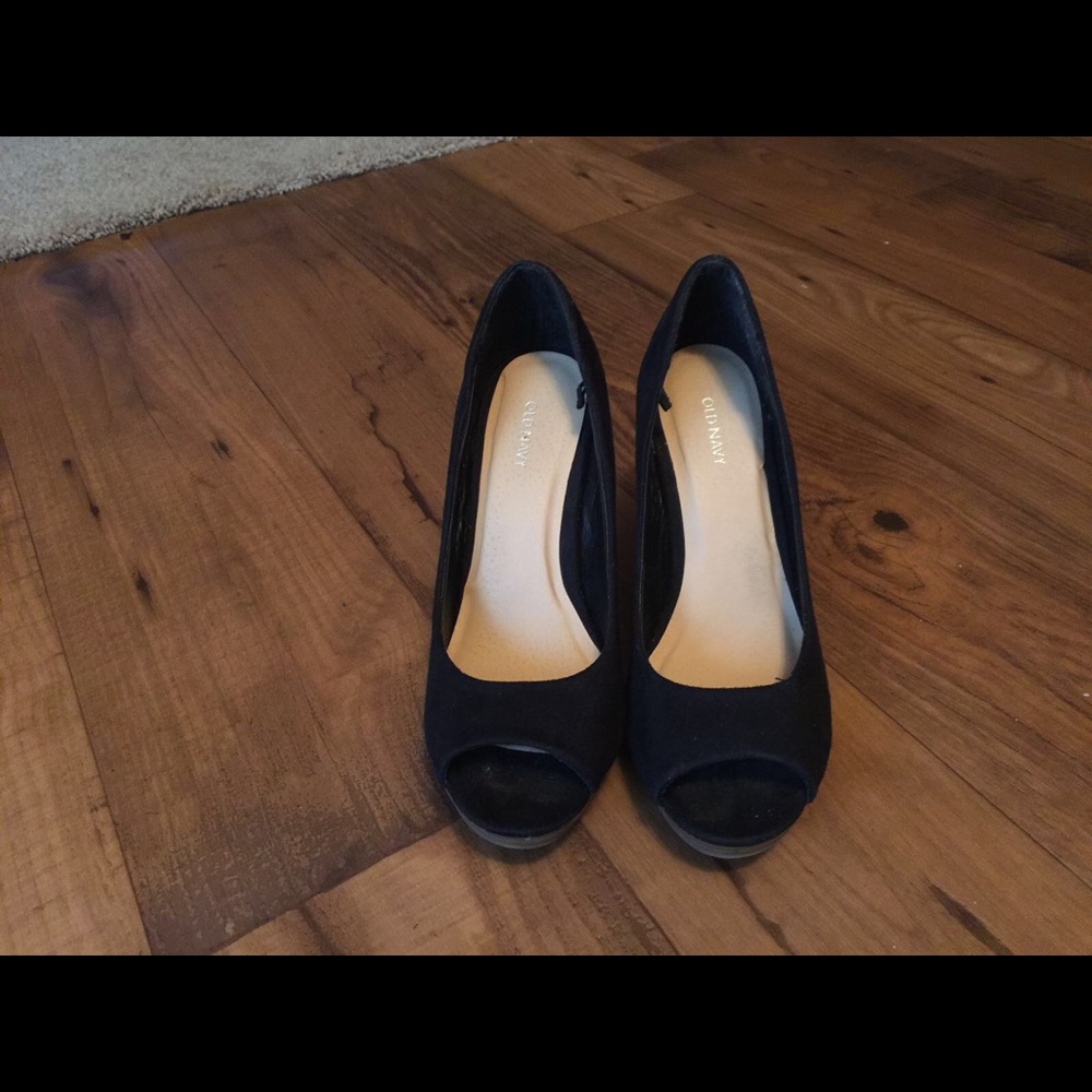 Black Old Navy heels