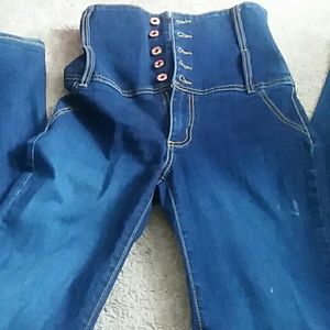High brid waist jeans
