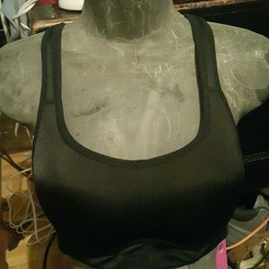 Lucy sports bra
