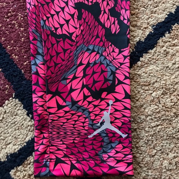 Girls Nike Jordan Capri leggings L XXL NWT - Picture 2 of 3