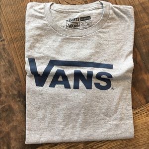 Men's Vans logo tee, size XL.