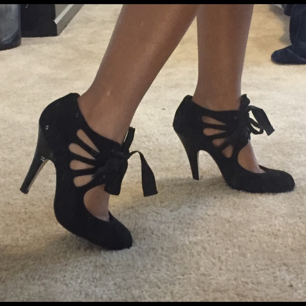 Black Steve Madden Lace Ups