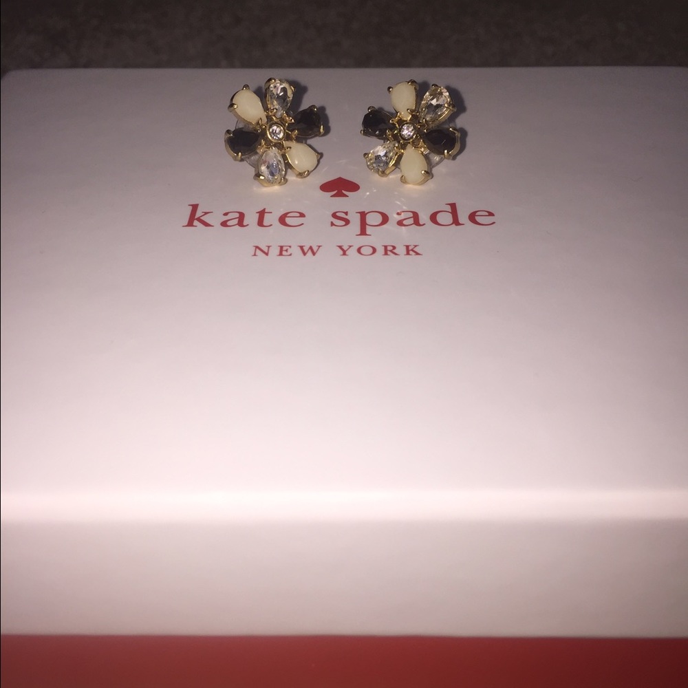 Beautiful flower earrings by Kate Spade!!!!!!!!!!!