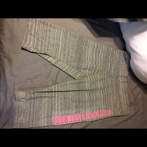 Large Victoria secret capris - NWOT