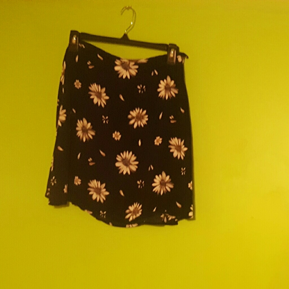 Stylish mini skirt
