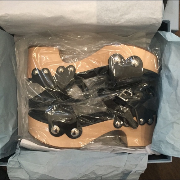 Prada leather clog sandal - Picture 2 of 4