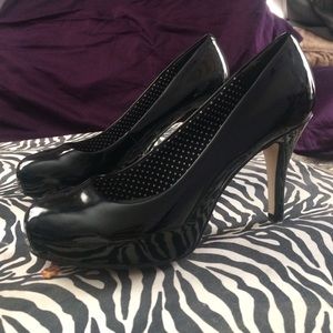 Black Madden Girl Shoes Size 7 (very comfortable)