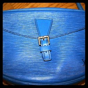 Louis Vuitton EPI Jeune  Fille Cross