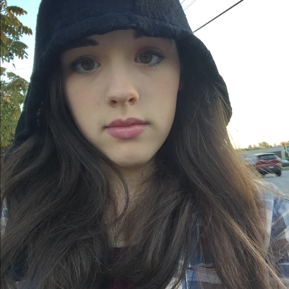 Meet your Posher, Katelyn