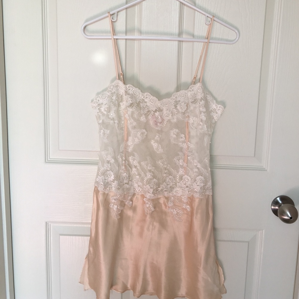 VS Silk nightie Ivory color.