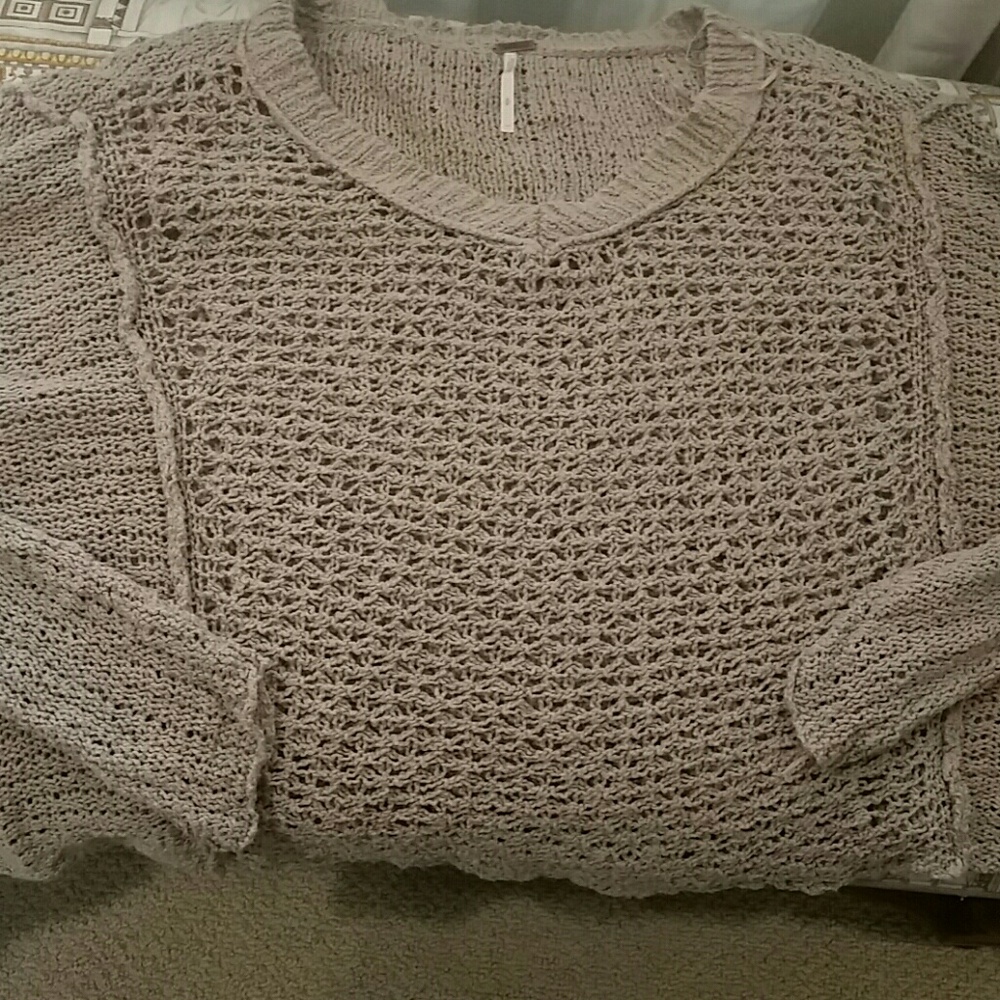 Slouchy v-neck crop sweater