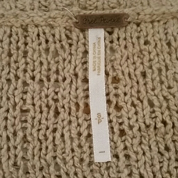 Slouchy v-neck crop sweater - Picture 2 of 3