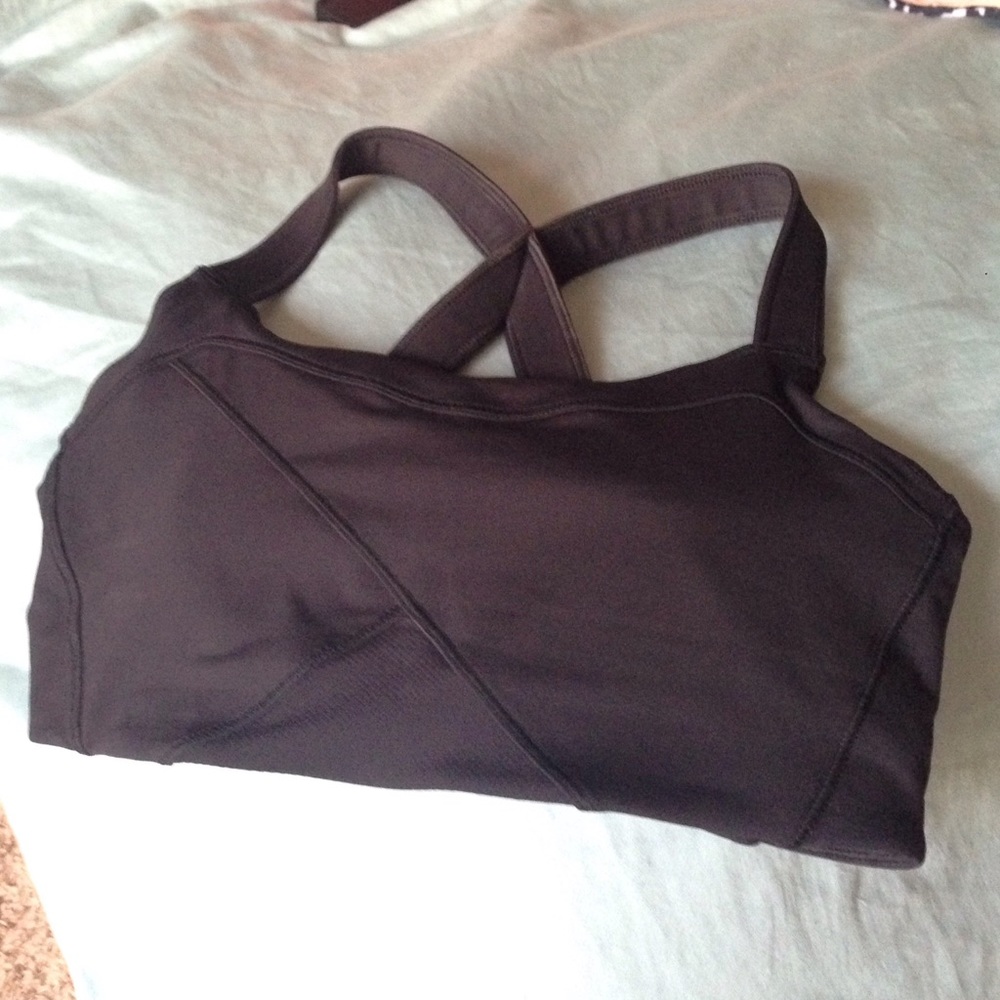 Lululemon black sports bra Sz 6