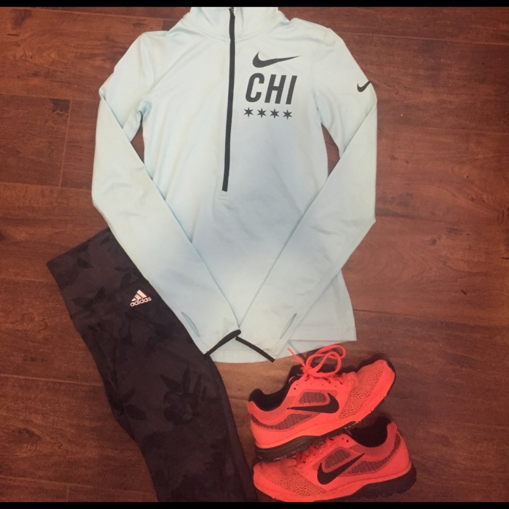 NWOT Nike pullover