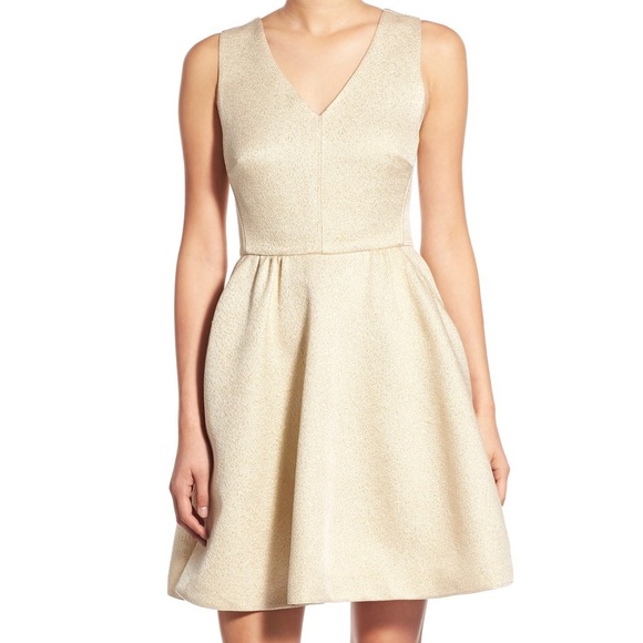 Vineyard Vines Dresses - Vineyard Vines Gold Jaquard Fit and Flare Dress Vineyard Vines Dresses - Vineyard Vines Gold Jaquard Fit and Flare Dress