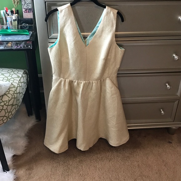 Vineyard Vines Dresses - Vineyard Vines Gold Jaquard Fit and Flare Dress Vineyard Vines Dresses - Vineyard Vines Gold Jaquard Fit and Flare Dress