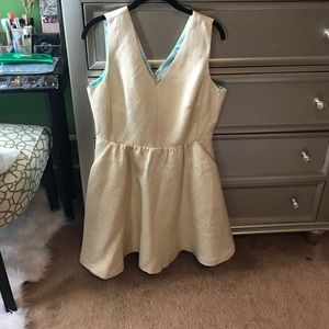 Vineyard Vines Dresses - Vineyard Vines Gold Jaquard Fit and Flare Dress Vineyard Vines Dresses - Vineyard Vines Gold Jaquard Fit and Flare Dress