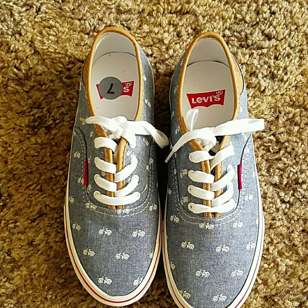 Levi's shoes