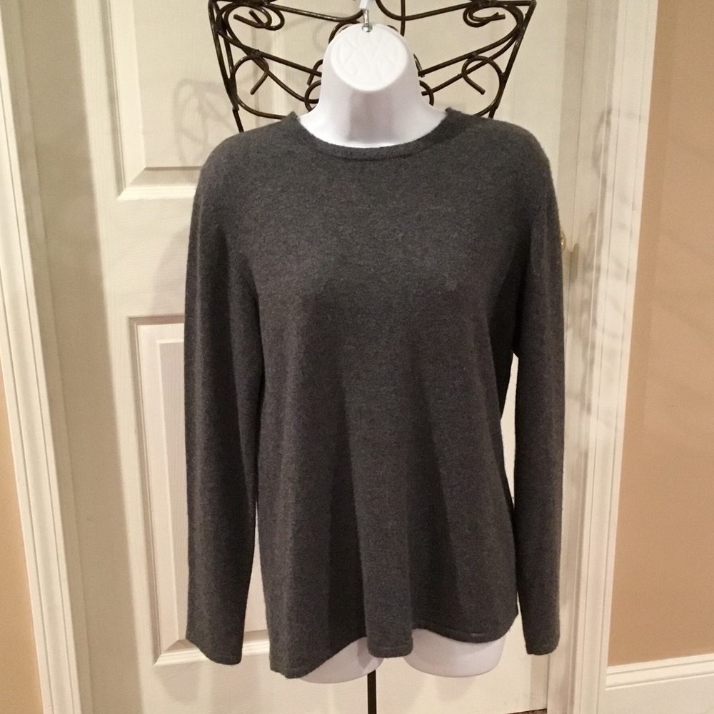 CLASSIC PULL OVER CASHMERE SWEATER