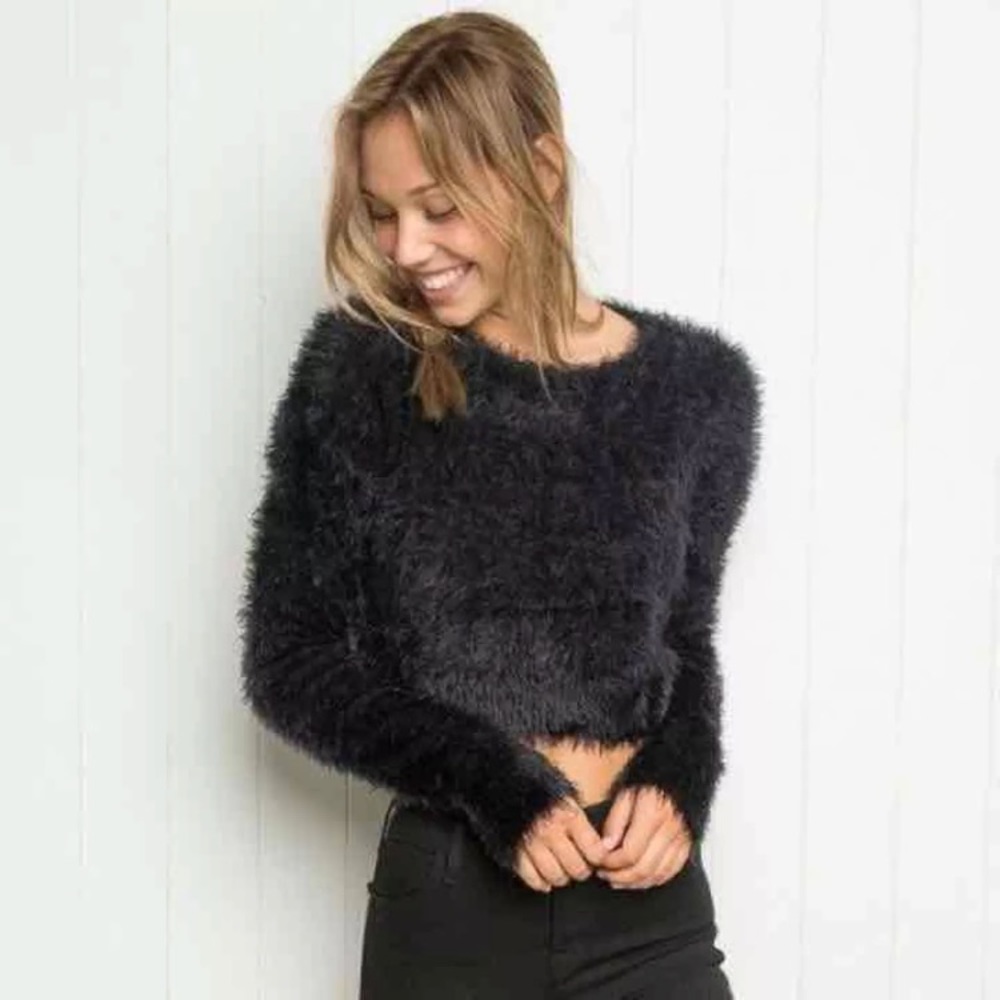 ✨NEW✨ Brandy Melville Crop Sweater